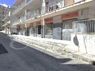 Foto Negozio in Via Antonino D'Antona 8-18, Ragusa San Luigi - Archimede