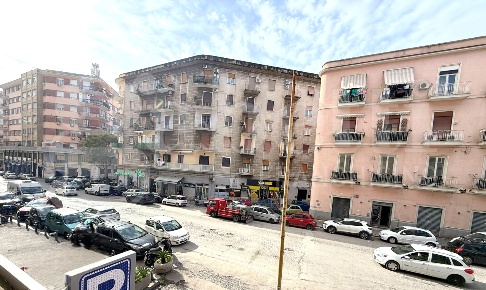 Foto Appartamento in arnaldo lucci, Napoli Zona Industriale - Marina