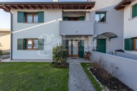 Foto Appartamento in Via Sandro Pertini 39/B2, Chions Centro di 80 m²