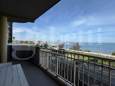 Foto Appartamento in Vittorio Bodini, Bari San Girolamo di 80 m² in vendita