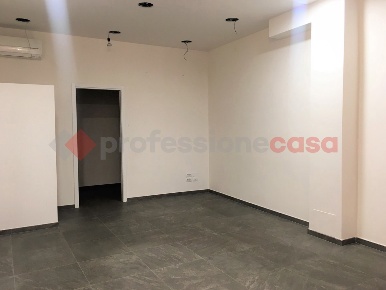 Foto Negozio in Giuseppe Garibaldi, Arezzo Porta Crucifera di 40 m²