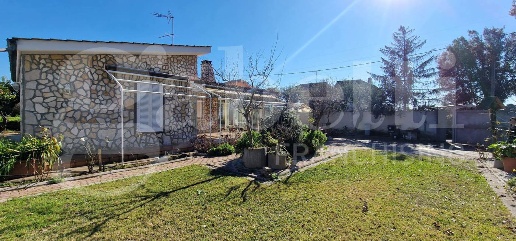Foto Villa singola in Via CONTIGLIANO 1, Nettuno Cioccati, Zucchetti