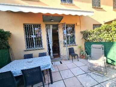 Foto Villa a schiera a Viareggio Centro di 71 m² con 4 locali in affitto