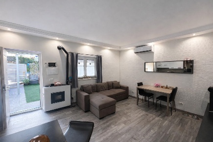 Foto Casa indipendente a Massa Centro di 60 m² con 2 locali in vendita