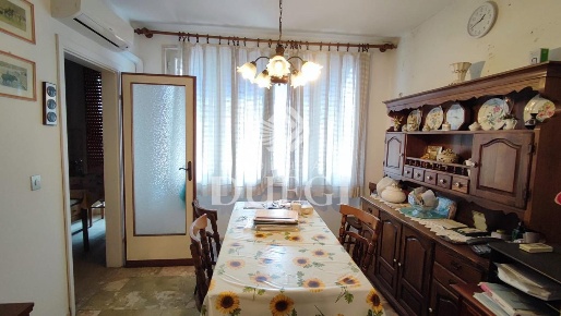 Foto Casa indipendente a Viareggio Marco Polo - Don Bosco di 195 m²