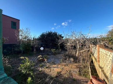 Foto Villa a schiera a Piombino Centro di 170 m² con 8 locali in vendita