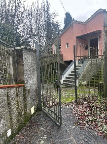 Foto Case semi ndipendenti a Podenzana di 60 m² con 3 locali in vendita