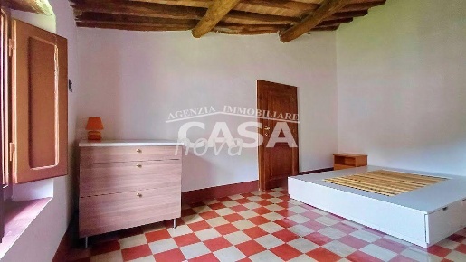 Foto Appartamento a Buti Centro di 45 m² con 3 locali in vendita