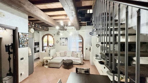 Foto Villa a schiera a Capannori Lammari - Lunata di 80 m² con 4 locali