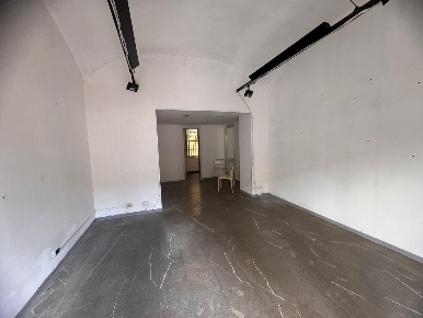 Foto Locale commerciale a Siena Cavour - Mentana di 30 m² con 1 locali