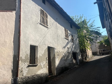 Foto Appartamento a Sant'Agata Fossili Centro di 115 m² con 5 locali