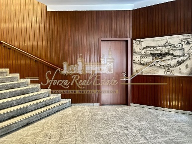 Foto Appartamento in Via Borghese, Milano Cenisio di 93 m² con 3 locali