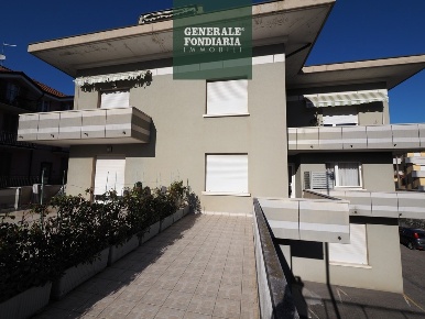 Foto Appartamento a Borgo Val di Taro di 115 m² con 4 locali in vendita