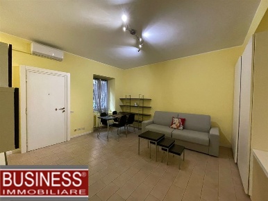 Foto Appartamento in Via Salasco, Milano Bocconi di 45 m² con 1 locali