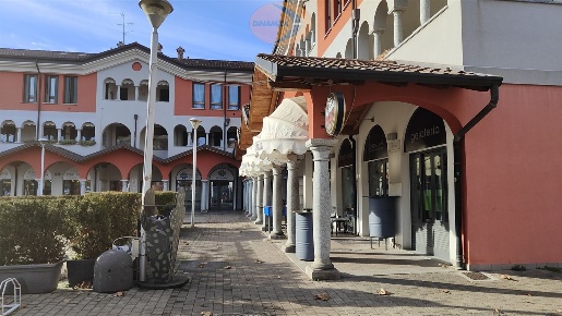 Foto Appartamento in Via Piazza Ezio Citterio, Lomagna Centro di 41 m²