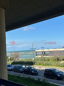 Foto Appartamento in Lungomare IX Maggio, Bari San Girolamo di 109 m²