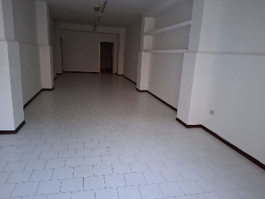 Foto Negozio in Via Roma 40, Manduria Centro di 55 m² con 1 locali