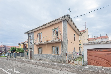 Foto Villa bifamiliare in Via Luigi Mussino 0, Alpignano di 240 m²