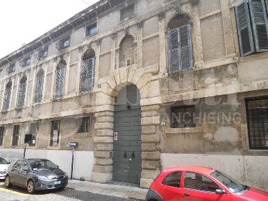 Foto Ufficio in Via FRANGINI 2, Verona Centro Storico di 150 m² in vendita