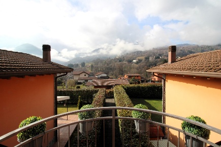 Foto Appartamento in Via Roma 8/D, Centro Valle Intelvi di 80 m² in vendita