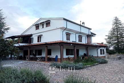 Foto Villa unifamiliare in San Vito, Campobasso Selva Piana, Tappino