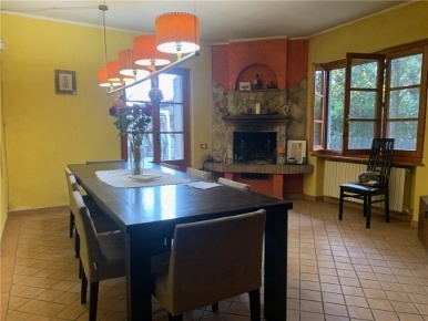 Foto Villa unifamiliare in VIA CAVALLOTTI, Empoli Ponzano di 225 m²