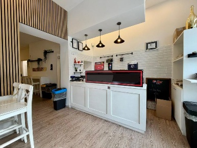 Foto Negozio in Via Giovanni Maria Lancisi, Roma di 70 m² con 4 locali