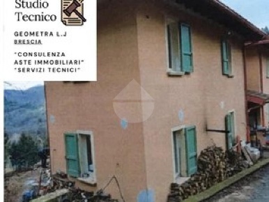 Foto Appartamento in Pineta, Brione Aquilini di 130 m² con 6 locali