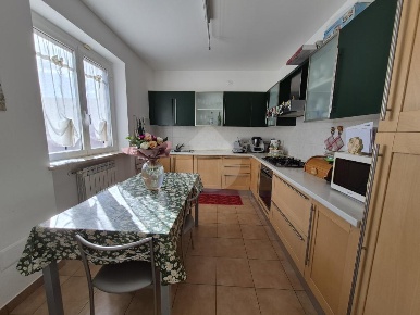 Foto Appartamento in Strada di San Rocco, Gubbio Cipolleto di 80 m²