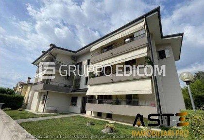 Foto Appartamento in Via Antonio Canova, Carbonera Centro di 14 m²