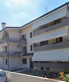 Foto Appartamento in Via Antonio Canova, Carbonera Centro di 14 m²