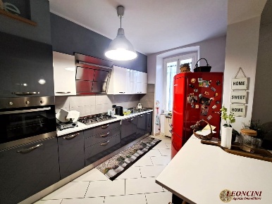 Foto Appartamento in Via Porta Fiorentina, Pontremoli Centro di 90 m²