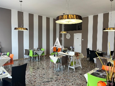 Foto Bar a Verona Zona Fiera di 140 m² con 2 locali in vendita