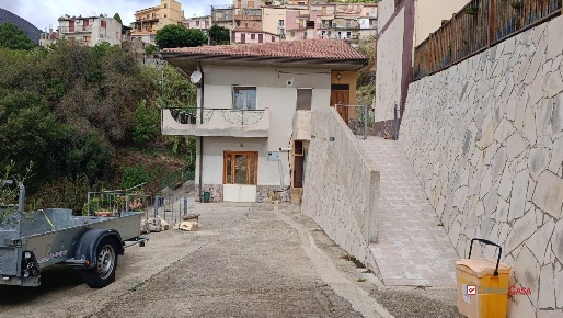 Foto Villa unifamiliare in pressi chiesa duomo, Alì Terme di 120 m²