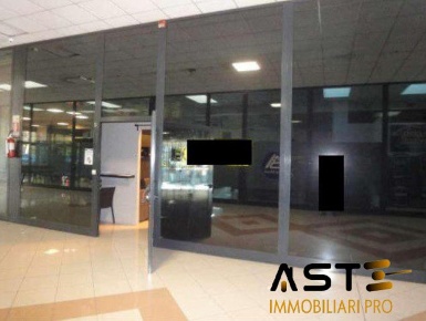 Foto Locale commerciale in Localita' Perarolo - Via Venezia, Vigonza Centro