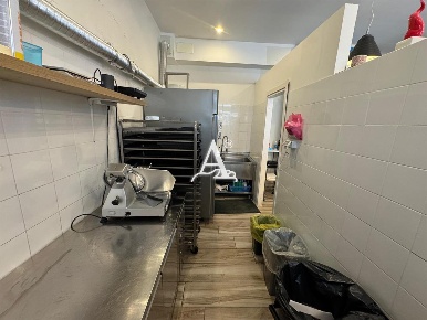 Foto Bar a Verona Borgo Venezia di 50 m² con 2 locali in vendita