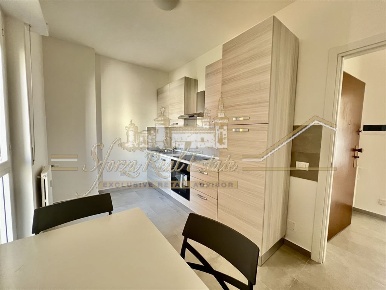 Foto Appartamento in Via Maffei, Milano Montenero di 103 m² con 4 locali