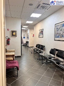 Foto Ufficio in VIA UNGARETTI, Campobasso Vazzieri di 150 m² con 5 locali