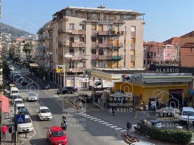 Foto Appartamento in Via Leonardo da Vinci, Alassio Centro di 120 m²