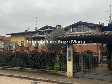 Foto Appartamento in via cavalieri di vittorio veneto, Dairago di 90 m²