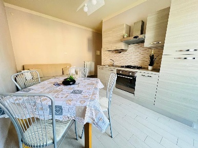 Foto Appartamento in Piazza Gioacchino Rossini 3, San Bartolomeo al Mare