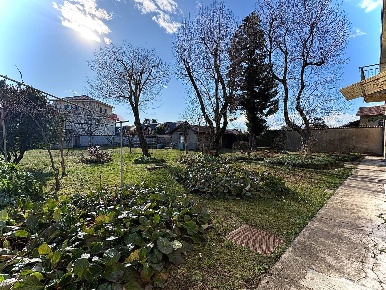 Foto Case semi ndipendenti in VIA PADRE DANIELE 31, Samarate San Macario