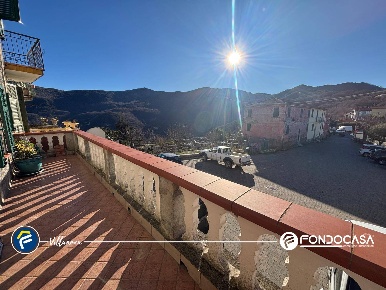 Foto Appartamento in Via della Vittoria, Testico Centro di 87 m² in vendita