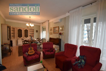 Foto Appartamento in Viale Rimembranza, Vercelli Semicentro di 110 m²