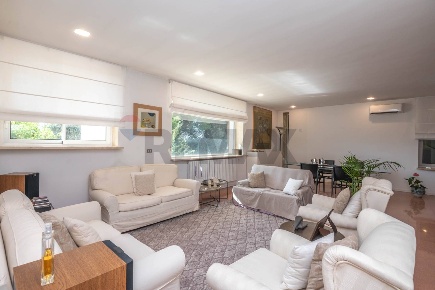 Foto Villa unifamiliare a Ragusa Croce - Selvaggio di 500 m² con 20 locali