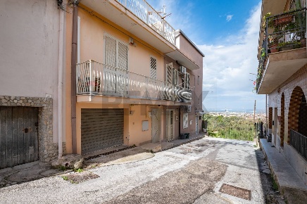 Foto Casa indipendente in Vicolo del Mirto 25, Siracusa di 167 m²