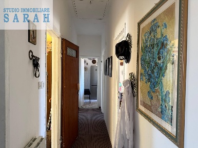 Foto Appartamento in Via Verdi 100, Viareggio Centro di 100 m² con 5 locali