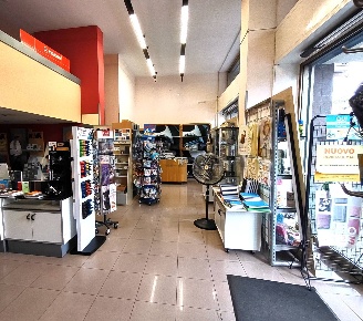 Foto Locale commerciale in Viale Libertà 21, Pavia Stazione - Ticinello