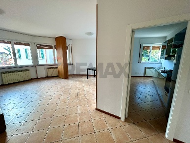 Foto Appartamento a Lovere di 140 m² con 4 locali in affitto