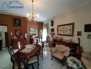 Foto Appartamento in Via Giuseppe Mazzini 61, Carini Centro di 154 m²